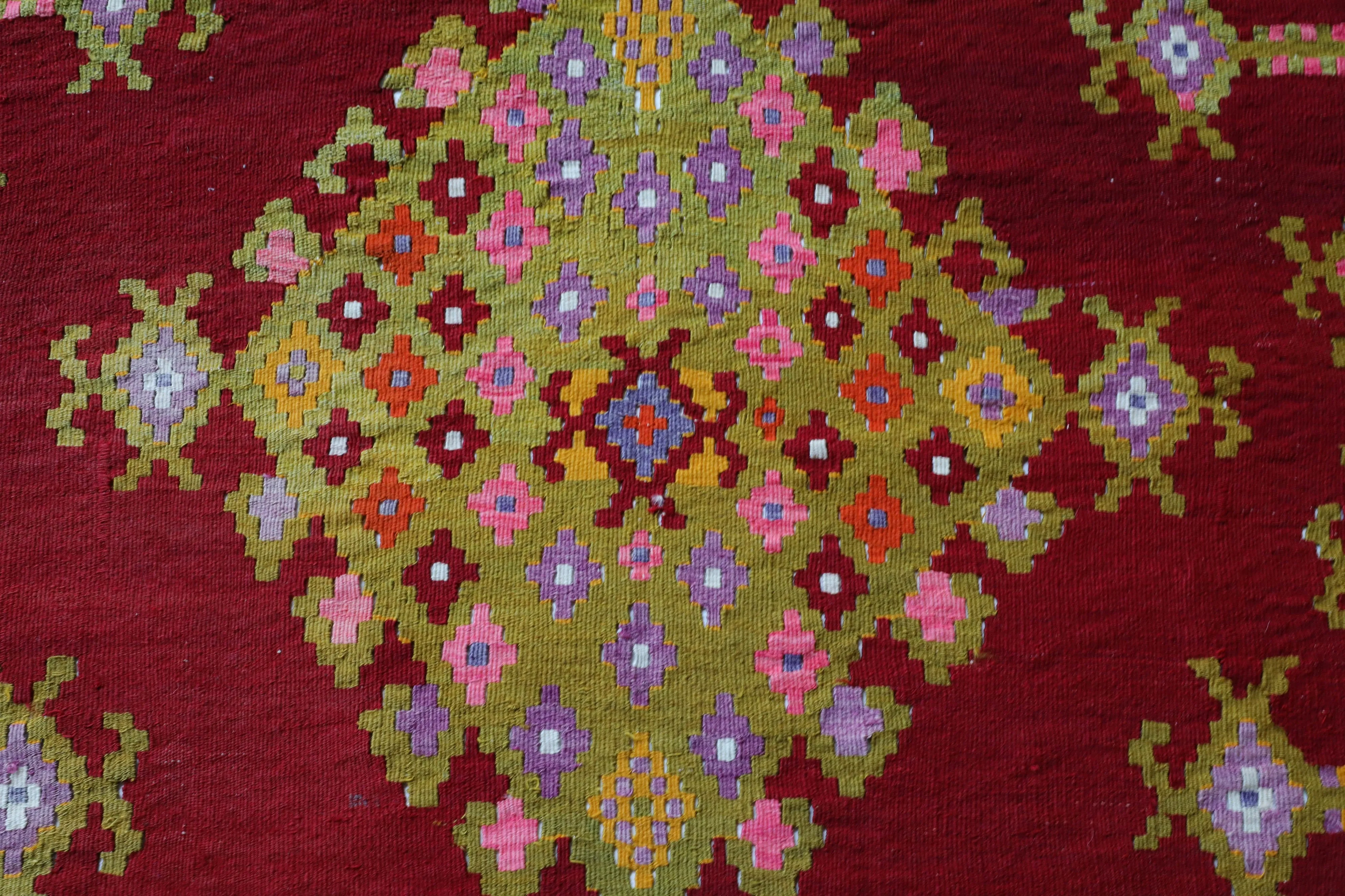 Semi-Antique Denizli Can Kilim Rug 5'2"x7'10"